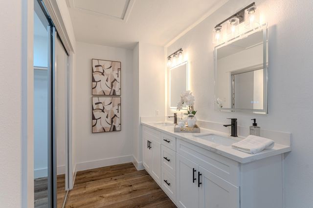 14323 Briarhills Parkway, Houston, TX 77077