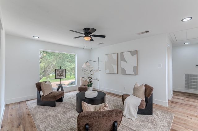 14323 Briarhills Parkway, Houston, TX 77077