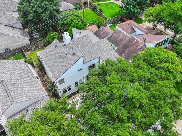 14323 Briarhills Parkway, Houston, TX 77077