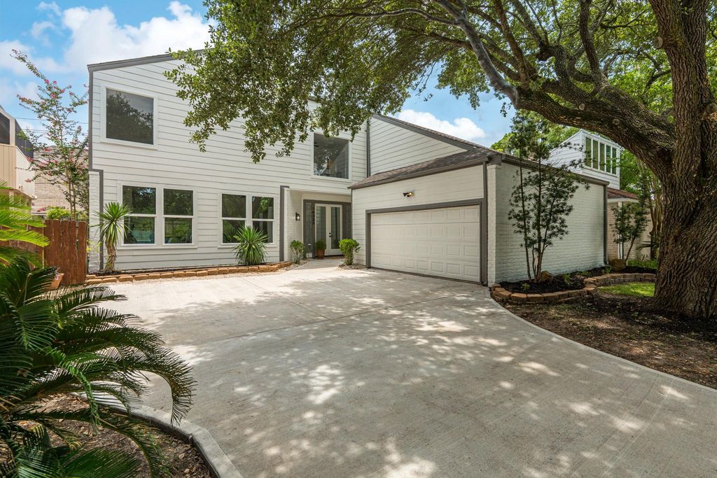 14323 Briarhills Parkway, Houston, TX 77077