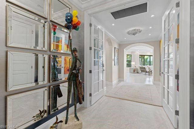 16391 Viansa WAY 101, Naples, FL 34110