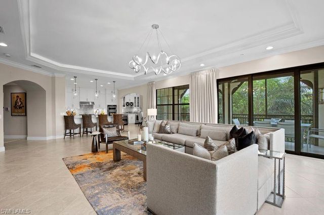 16391 Viansa WAY 101, Naples, FL 34110