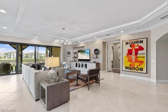 16391 Viansa WAY 101, Naples, FL 34110