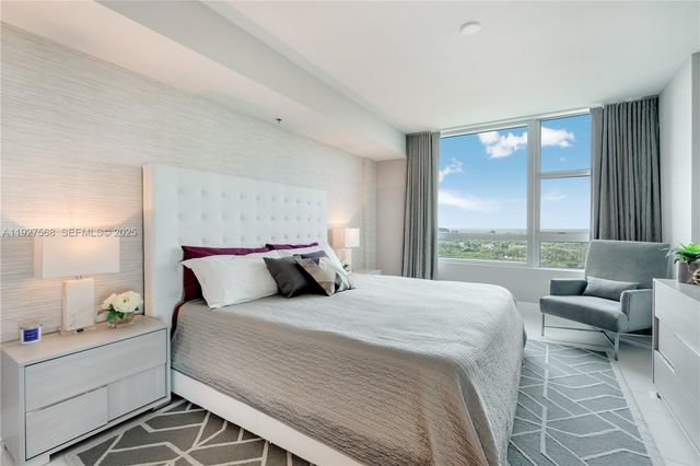 2641 N Flamingo Rd 1703N, Sunrise, FL 33323