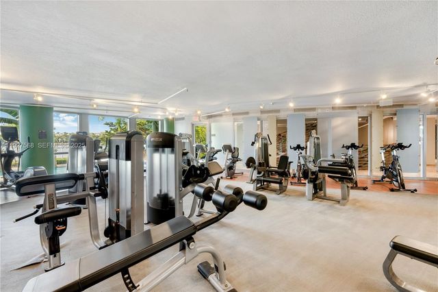 2641 N Flamingo Rd 1703N, Sunrise, FL 33323