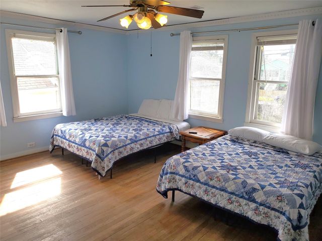 2116 Grover Avenue, Galveston, TX 77551