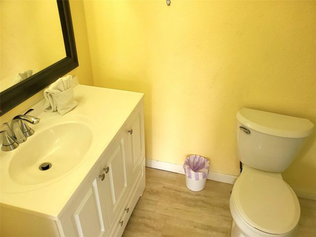 2116 Grover Avenue, Galveston, TX 77551