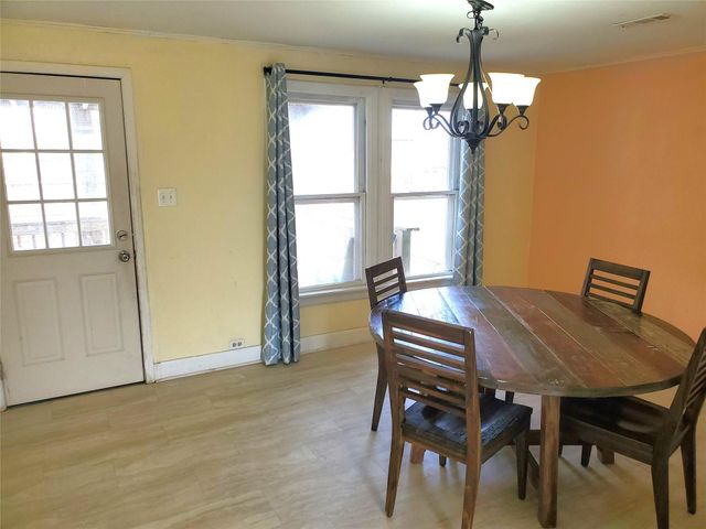 2116 Grover Avenue, Galveston, TX 77551