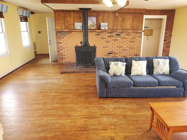 2116 Grover Avenue, Galveston, TX 77551