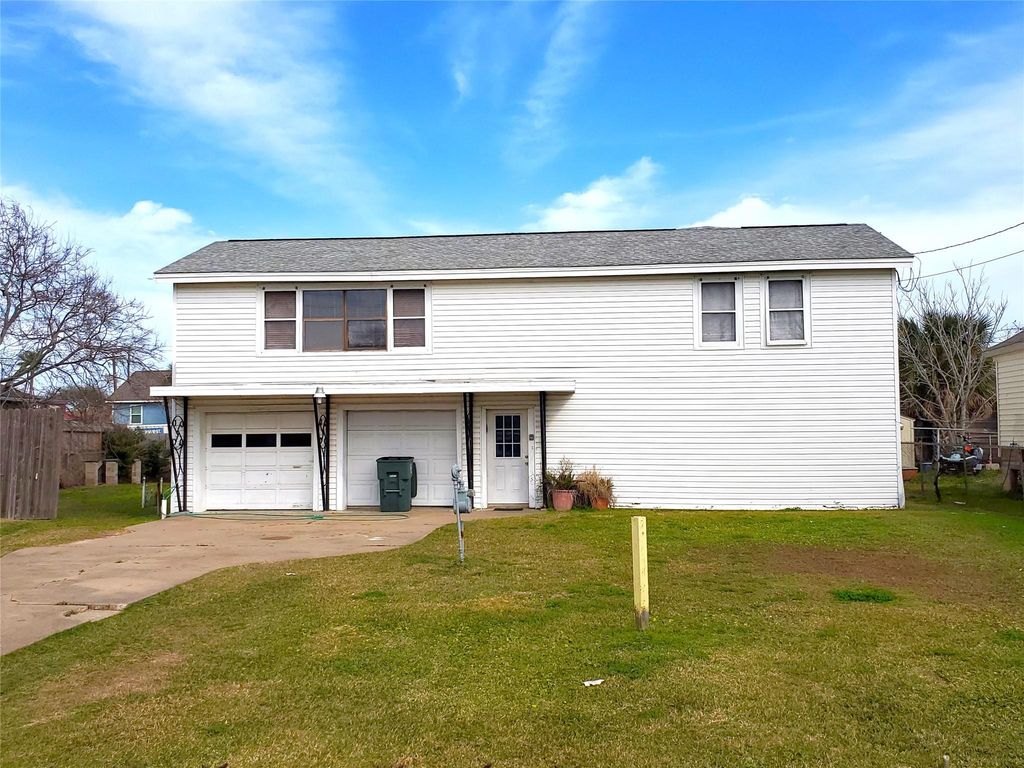 2116 Grover Avenue, Galveston, TX 77551