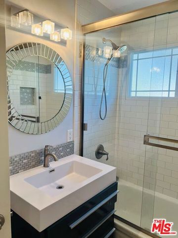 24021 Welby Way, West Hills (los Angeles), CA 91307