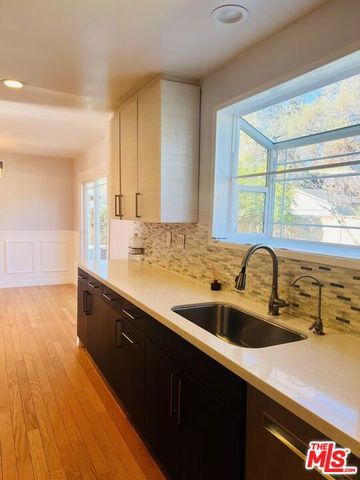 24021 Welby Way, West Hills (los Angeles), CA 91307