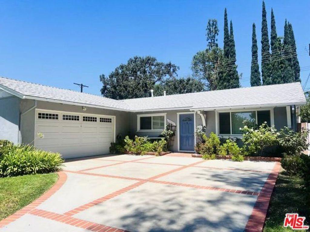 24021 Welby Way, West Hills (los Angeles), CA 91307