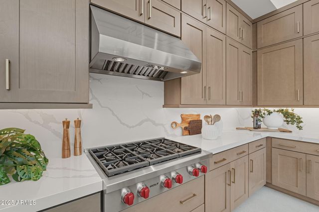 14173 E HIGHLAND Avenue, Fountain Hills, AZ 85268