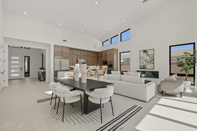 14173 E HIGHLAND Avenue, Fountain Hills, AZ 85268