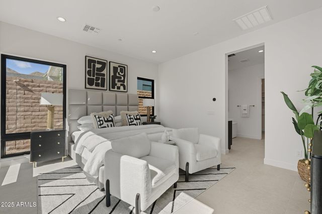 14173 E HIGHLAND Avenue, Fountain Hills, AZ 85268