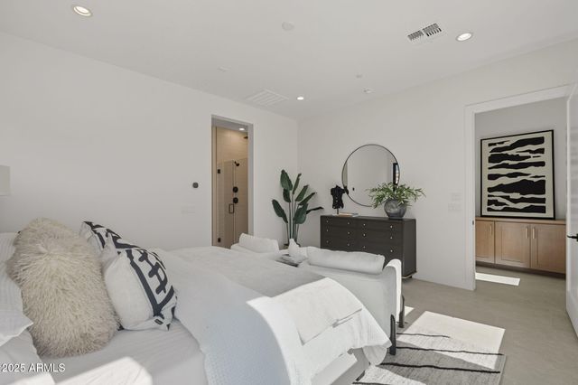 14173 E HIGHLAND Avenue, Fountain Hills, AZ 85268