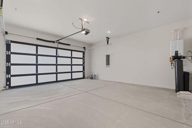 14173 E HIGHLAND Avenue, Fountain Hills, AZ 85268