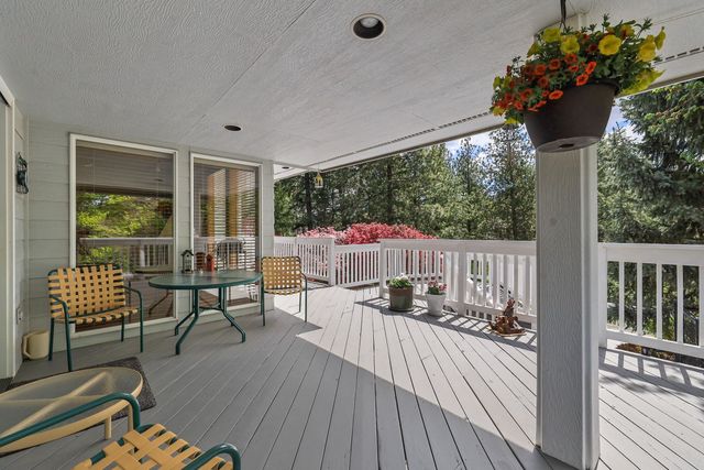 14712 E Carlyle Ln, Veradale, WA 99037