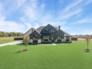 2141 Tutt Trail, Waxahachie, TX 75167