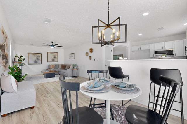 2819 Cabernet Street SW, Albuquerque, NM 87121