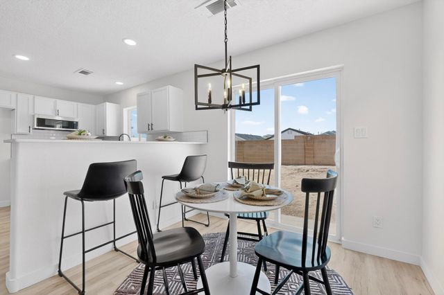 2819 Cabernet Street SW, Albuquerque, NM 87121