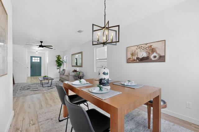 2819 Cabernet Street SW, Albuquerque, NM 87121