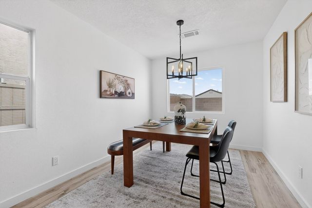 2819 Cabernet Street SW, Albuquerque, NM 87121