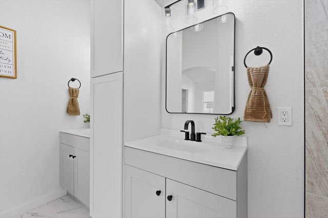 2819 Cabernet Street SW, Albuquerque, NM 87121