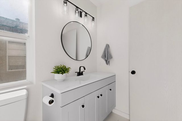 2819 Cabernet Street SW, Albuquerque, NM 87121