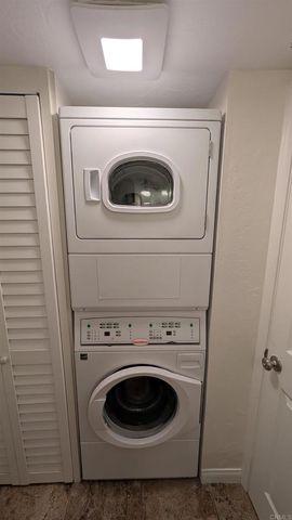 8021 Calle Fanita, Santee, CA 92071