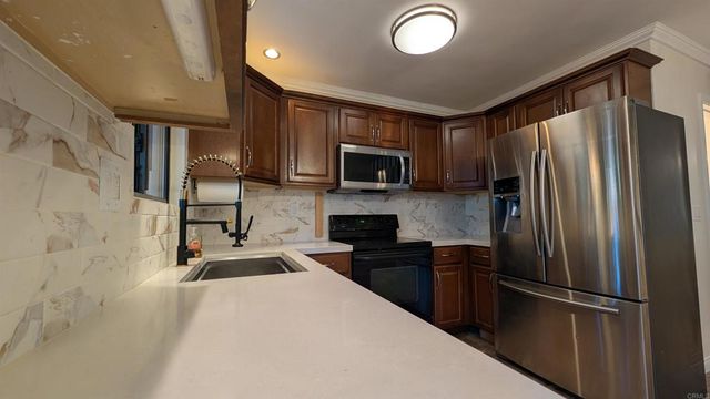 8021 Calle Fanita, Santee, CA 92071