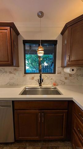 8021 Calle Fanita, Santee, CA 92071