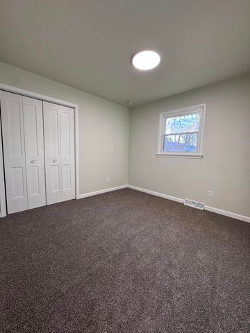 2047 Clover Street, Portage, IN 46368