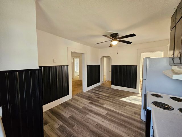 803 S Maple Street, Salem, IL 62881