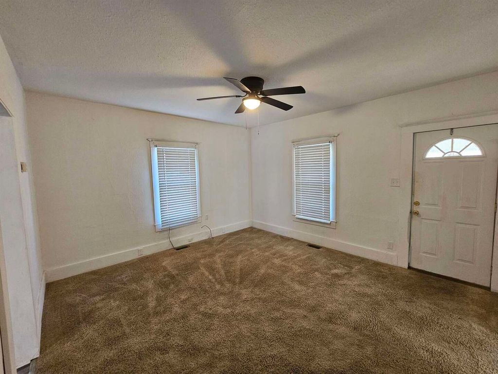 Image 15 of property listing at 803 S Maple Street, Salem, IL 62881