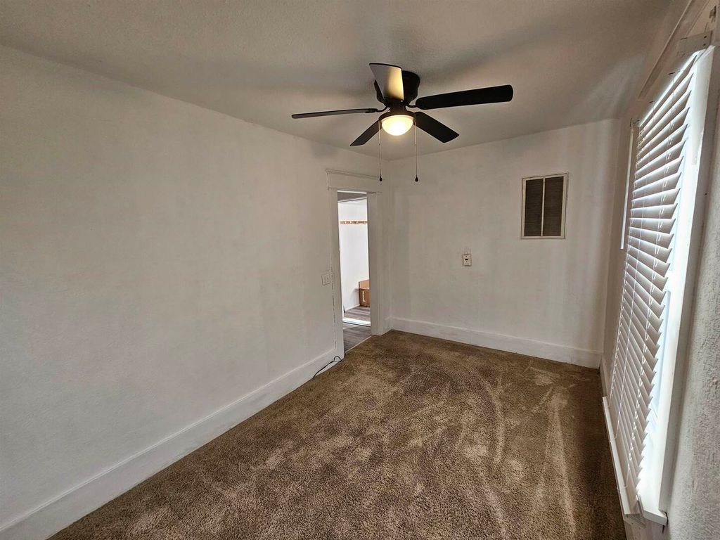 Image 35 of property listing at 803 S Maple Street, Salem, IL 62881