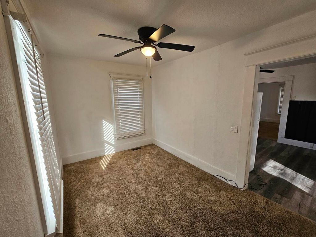 Image 36 of property listing at 803 S Maple Street, Salem, IL 62881