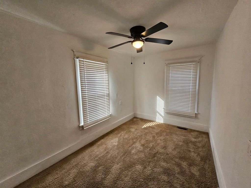 Image 37 of property listing at 803 S Maple Street, Salem, IL 62881