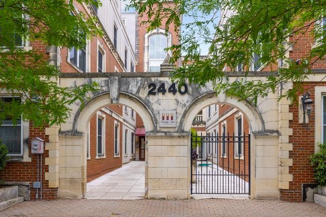2440 Massachusetts Avenue 3, Cambridge, MA 02140