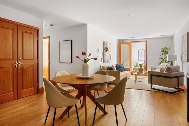 2440 Massachusetts Avenue 3, Cambridge, MA 02140