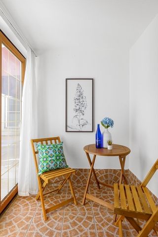 2440 Massachusetts Avenue 3, Cambridge, MA 02140
