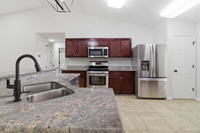 1866 Wareham Wy, Cantonment, FL 32533