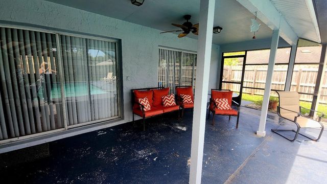 10 BLACKFOOT COURT, Palm Coast, FL 32137