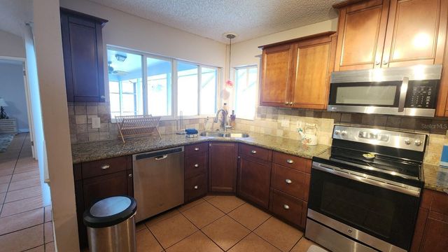 10 BLACKFOOT COURT, Palm Coast, FL 32137