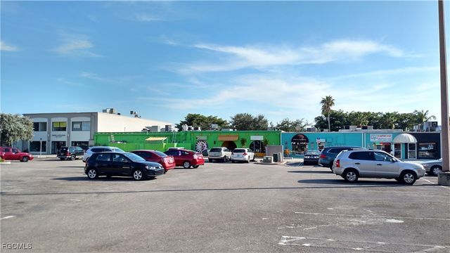 1025 Cape Coral PKWY E, Cape Coral, FL 33904