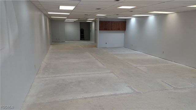 1025 Cape Coral PKWY E, Cape Coral, FL 33904