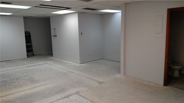 1025 Cape Coral PKWY E, Cape Coral, FL 33904