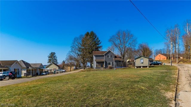 2249 Bishard Avenue, Cambridge, OH 43725