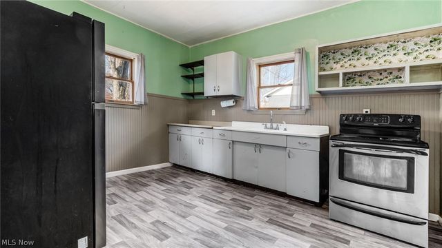 2249 Bishard Avenue, Cambridge, OH 43725